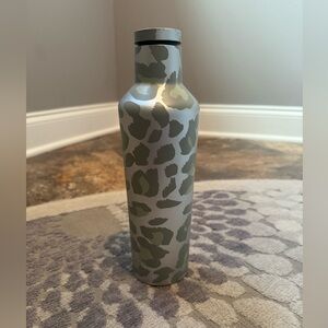Like new Corksicle water bottle canteen with screw top